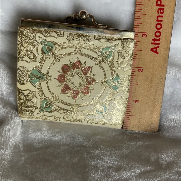Vintage Leather Coin Purse - Picture 7 of 10